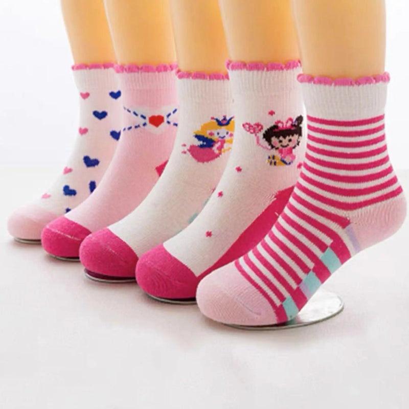 Kit com 6 Pares de Meia Infantil Estampadinha/Lisa para Menina – Envio Aleatório